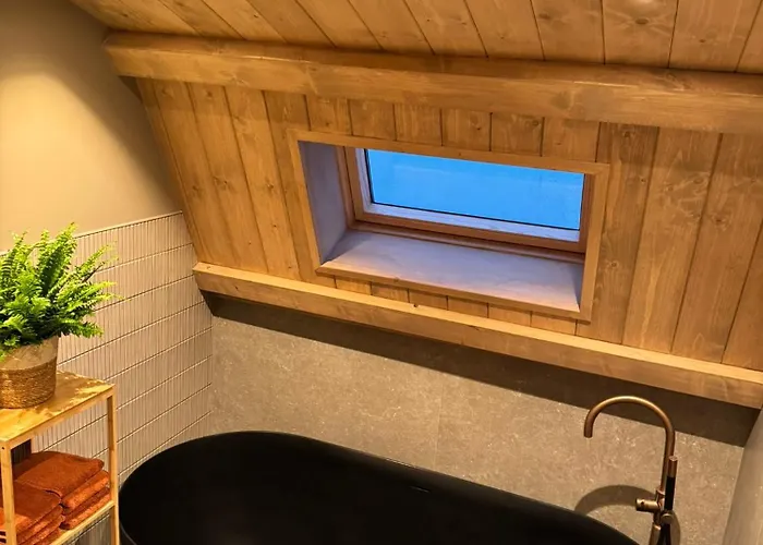 Vakantiehuis 't Voorhuys Aan Zee- Tuin En Gratis Parkeren