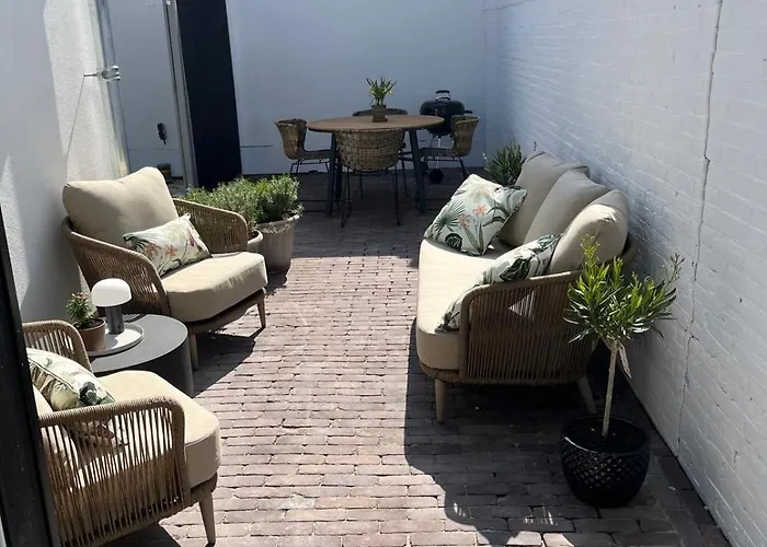 Vakantiehuis 't Voorhuys Aan Zee- Tuin En Gratis Parkeren *